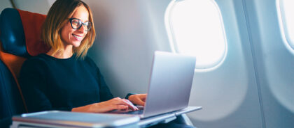 Опрос Viasat: авиапассажиры предпочли бы доступ к Wi-Fi еде и напиткам