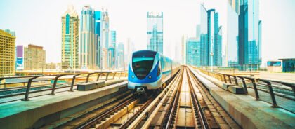В ОАЭ выполнили первый пассажирский рейс по железной дороге Etihad Rail
