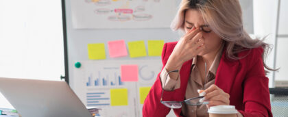 Половина руководителей считает выгорание сотрудников нежеланием работать